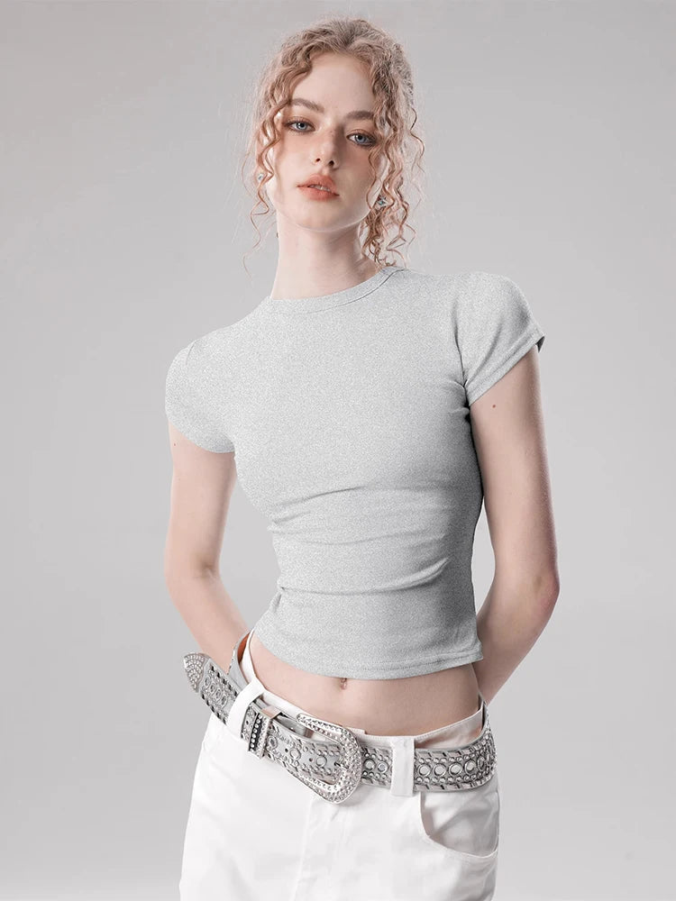 Model wearing the gray Women's Basic Solid Color T-shirt