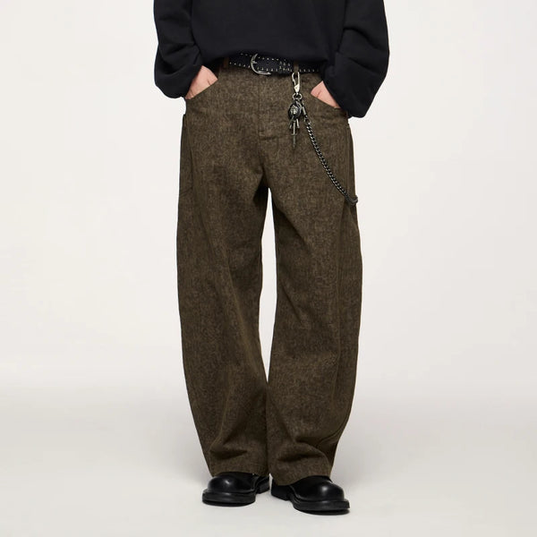 Model wearing the coffee Vintage Washed Cargo Wide-Leg Pants