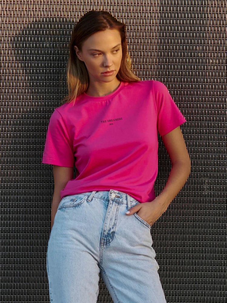 Model wearing the rose red Women's Loose Printed T-shirt