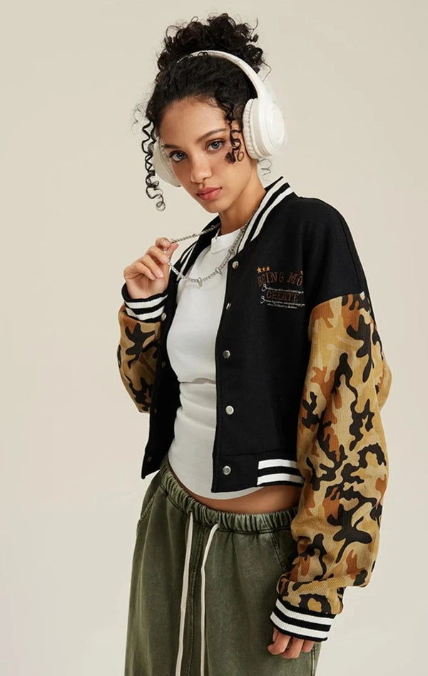 Collegejacke mit Camouflage-Muster für Damen