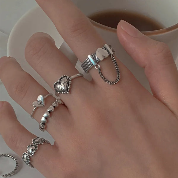 Heart Set Rings With Chains