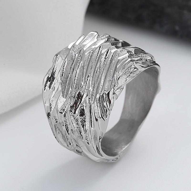 Front view of the white Wave Pattern Ring