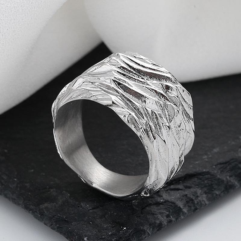 Front view of the white Wave Pattern Ring