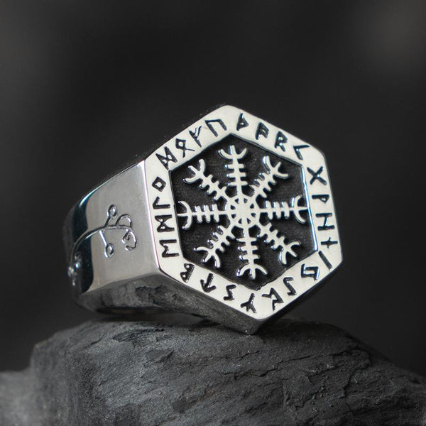 Gothic Lori Nordic Compass Ring